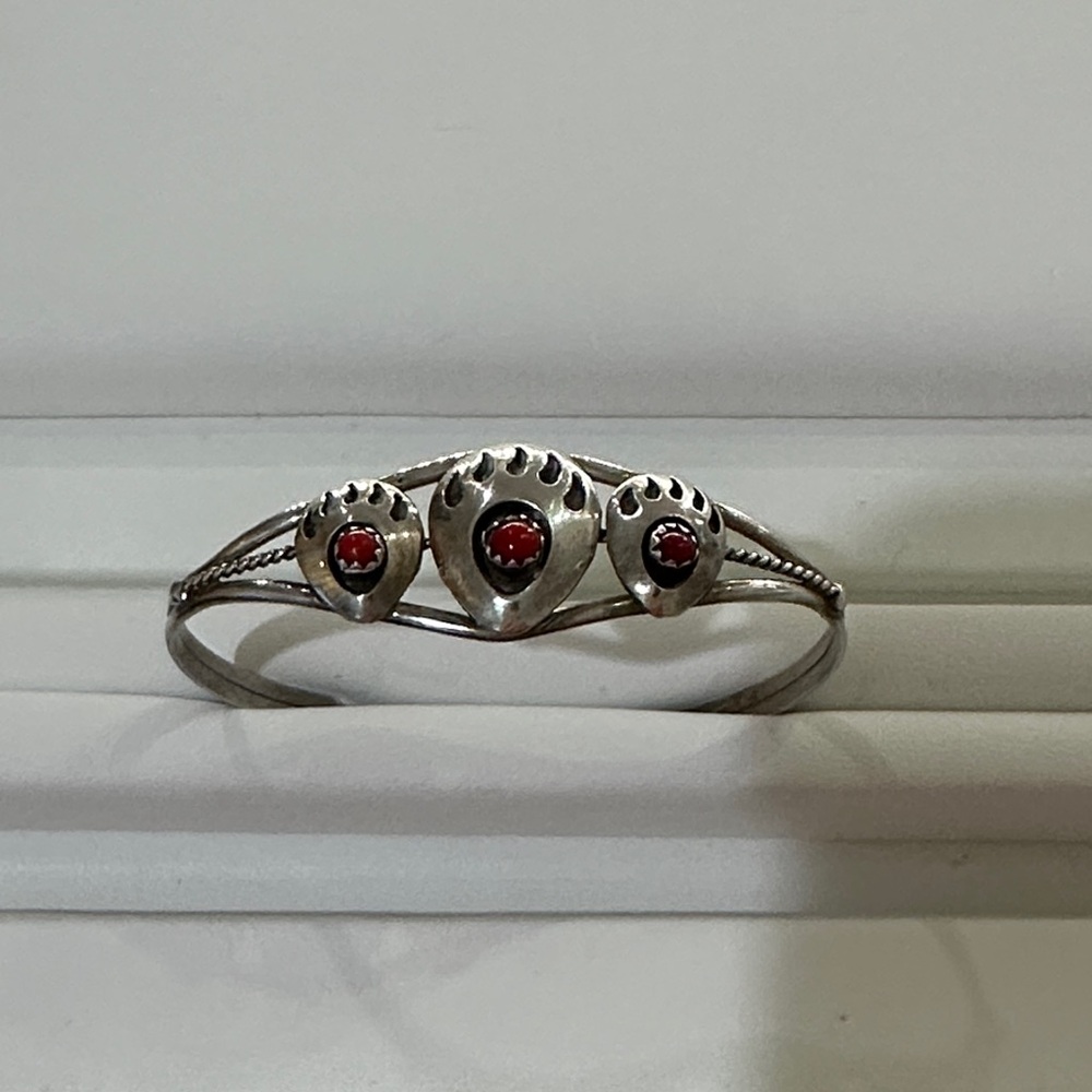 Silver triple bear claw red stone bracelet cuff